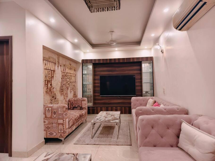 Hostmystay-3bhk ! Gk1 - Rblck! Appartement *