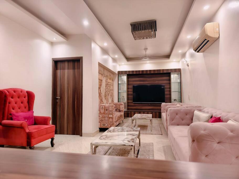 Hostmystay-3bhk ! Gk1 - Rblck! *